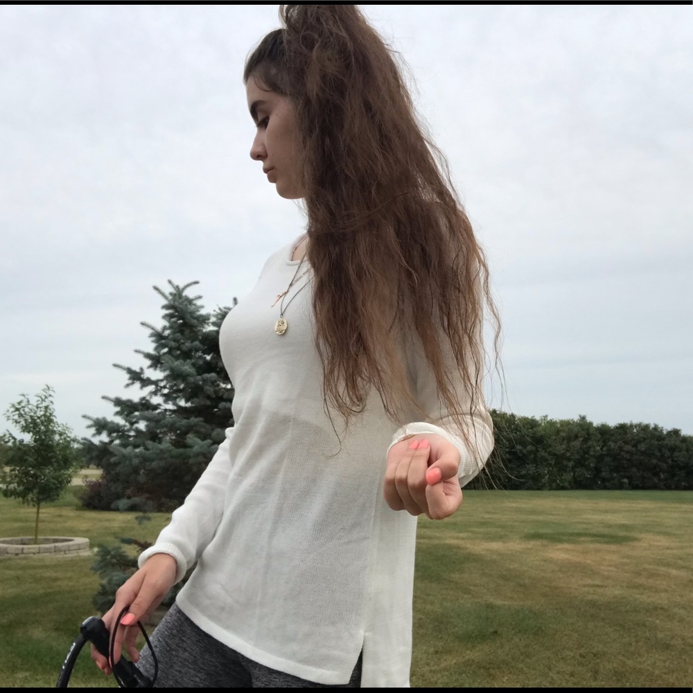 White Old Navy shirt